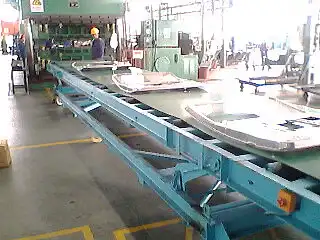 Mobile, landing and taking off conveyor